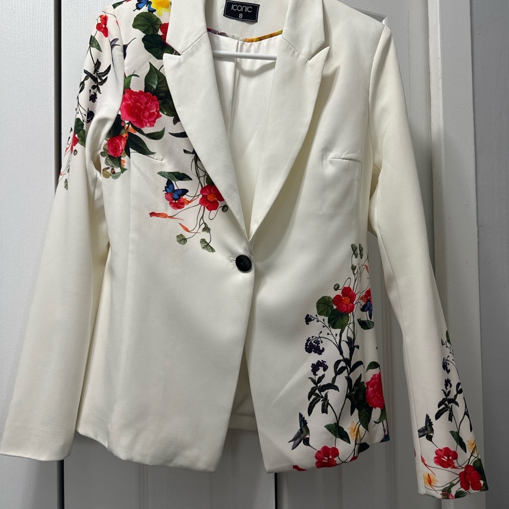 ICONIC London White Floral Blazer